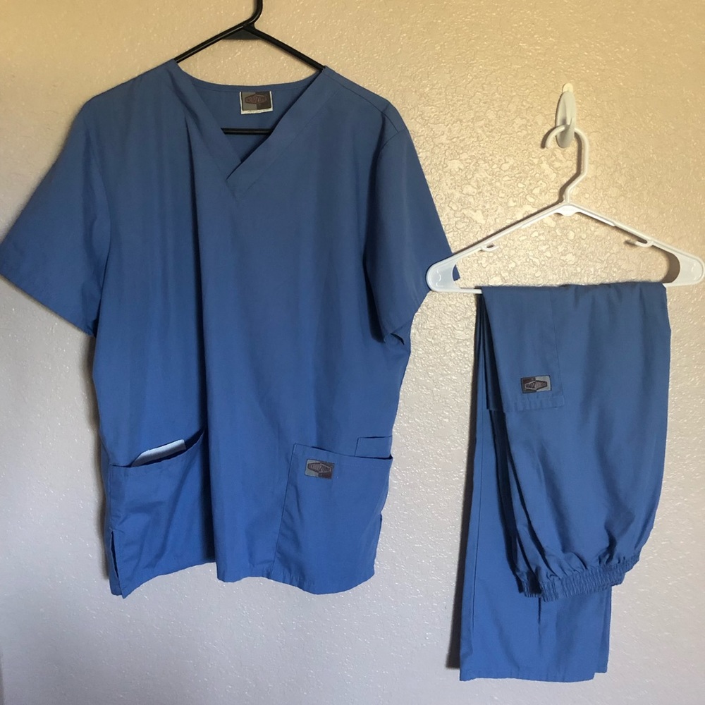 Scrub zone seal blue scrubs